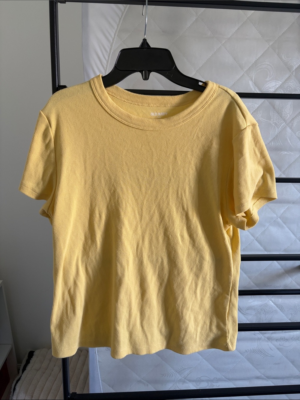 Old Navy Snug Crop Ribbed Yellow Short Sleeve Crewneck Tee